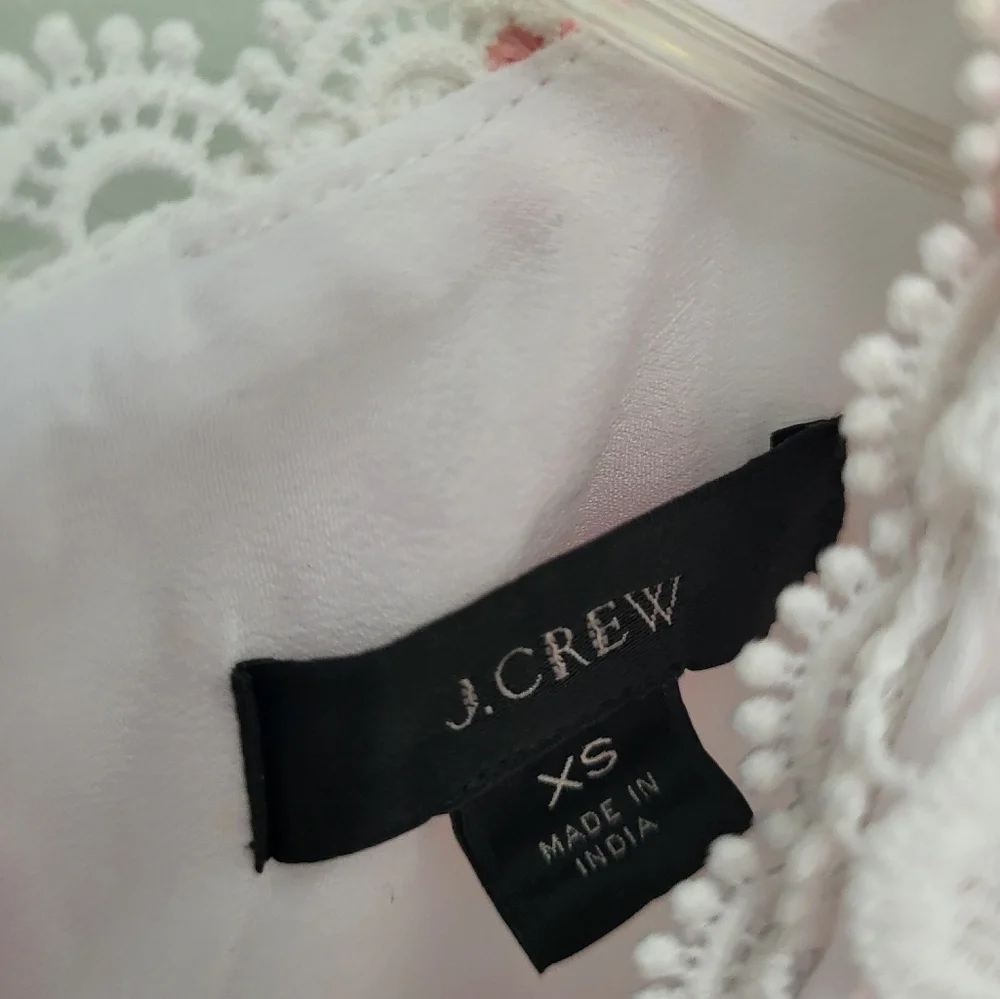 J crew Women crochet floral Sleeveless Top Size XS‎